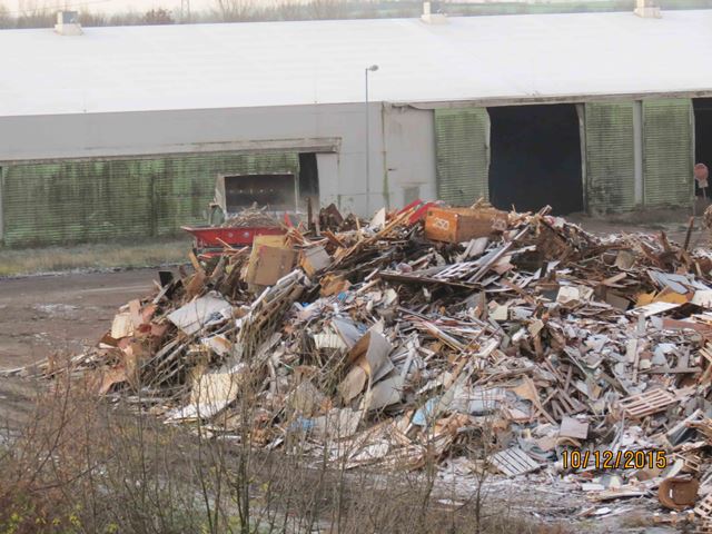 Filterstäube und Schlacken auf dem Gelände des Biomassekraftwerks Delitzsch